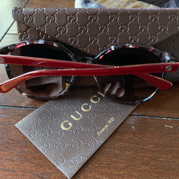 ⛔️SOLD⛔️Authentic Gucci 55m Azure Acetate Round - Picture 2 of 8